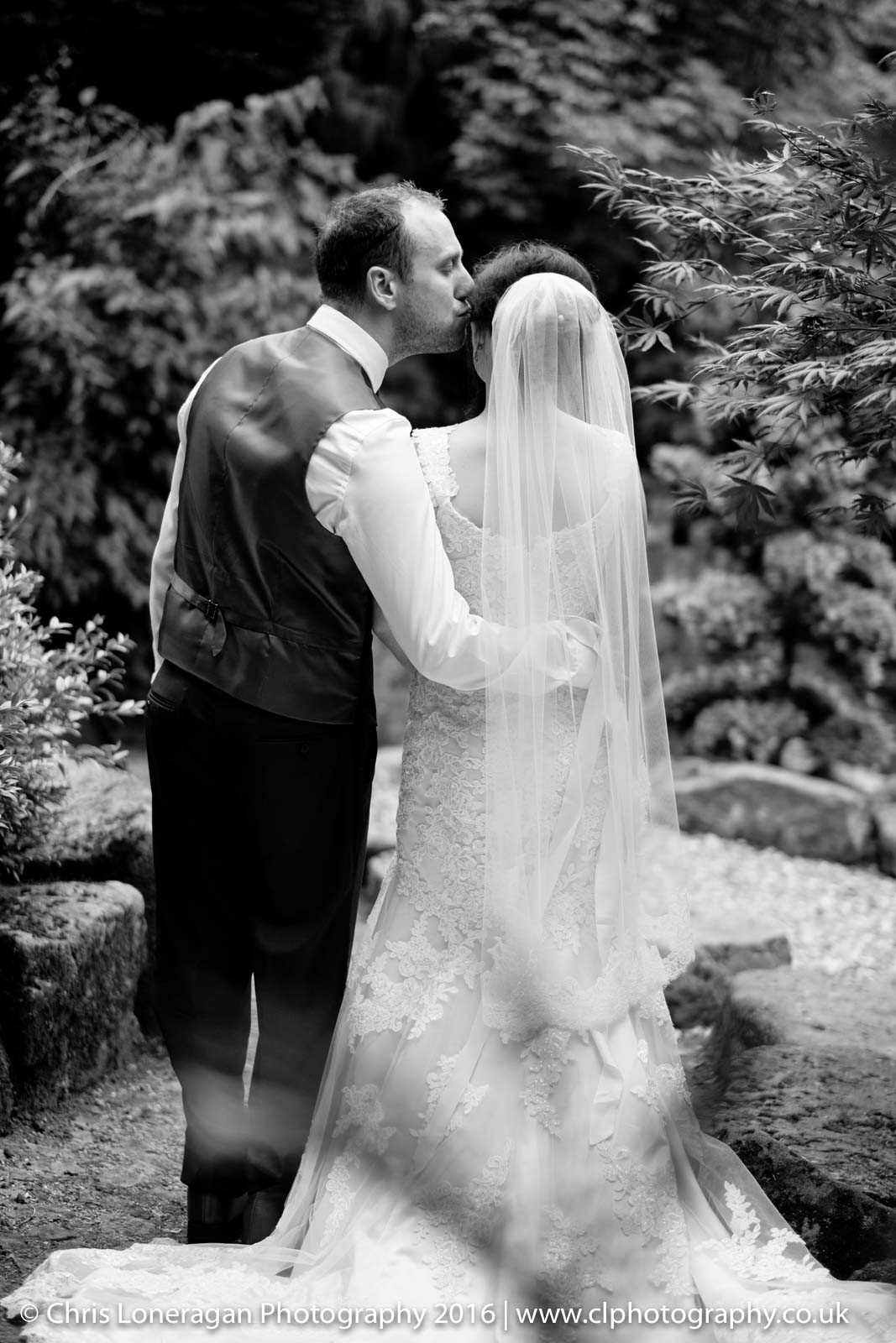 Whirlowbrook Hall Wedding by Sheffield wedding photographer July 2016 Charlotte and Luke-63